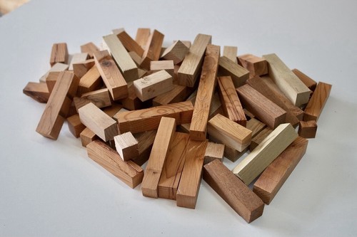 Box timber offcuts job lot - of,
